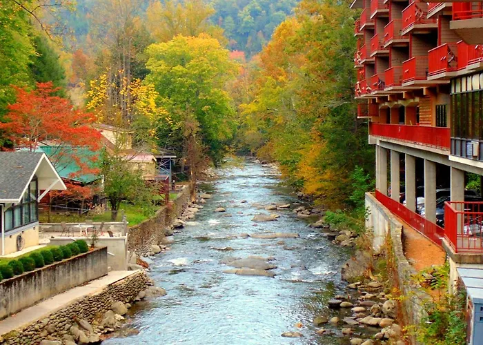 Baymont By Wyndham On The River
